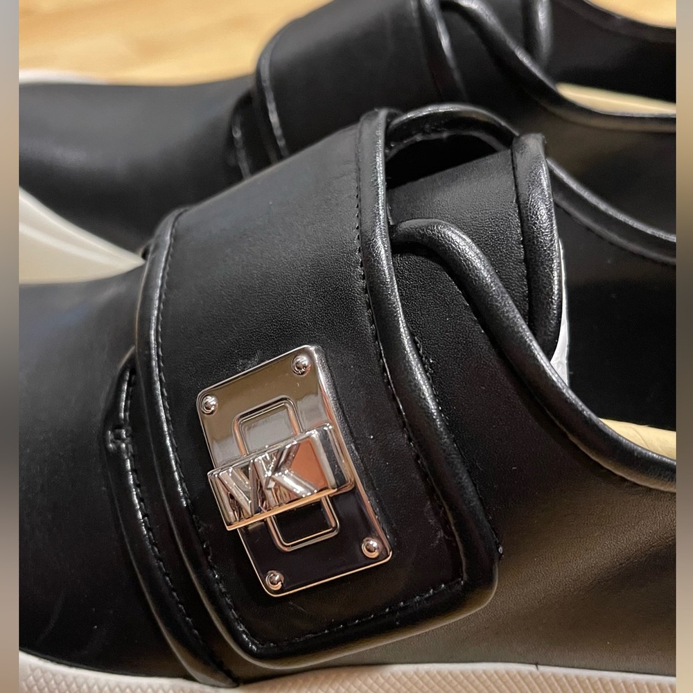 Michael Kors - Padma Leather Loafer - Size 7.5 - Picture 3 of 9